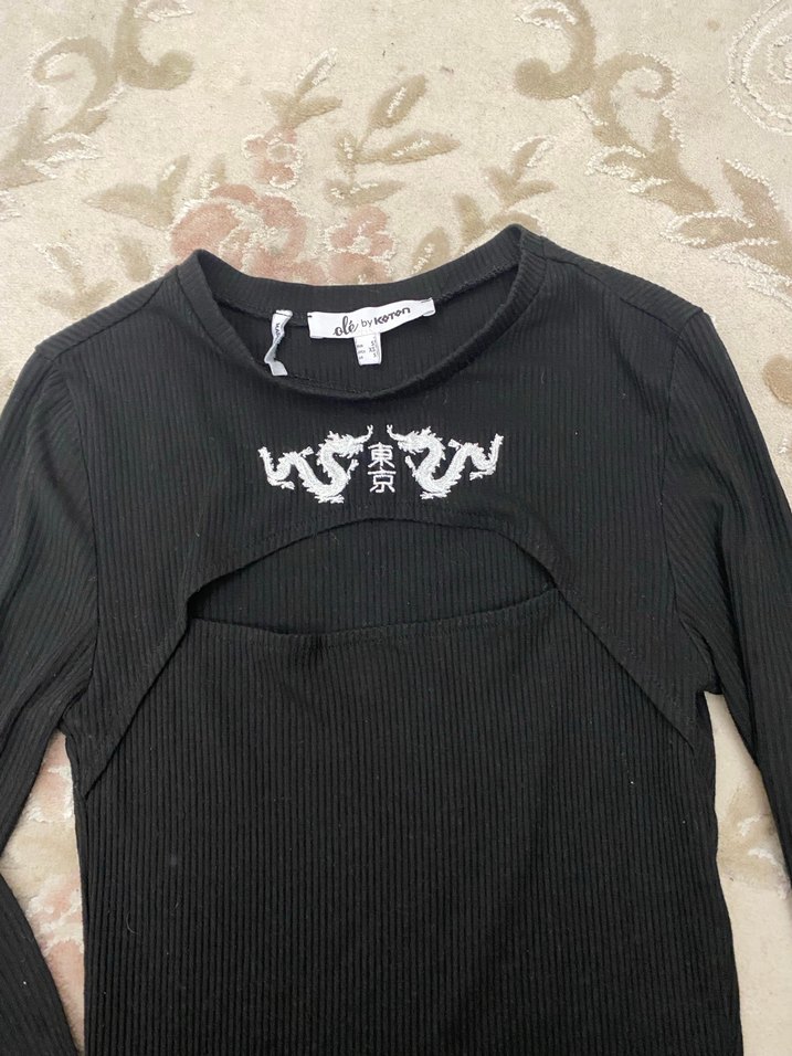 Dekolteli bluz - Görsel 2