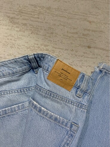 xs Beden Stradivarius yırtık pantolon