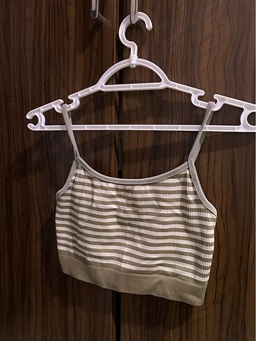 Pull and Bear Askılı crop