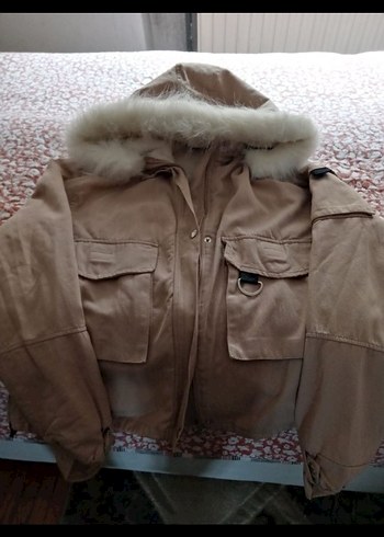 Kürklü Bej Kısa Kadın Kışlık Mont - Görsel 3