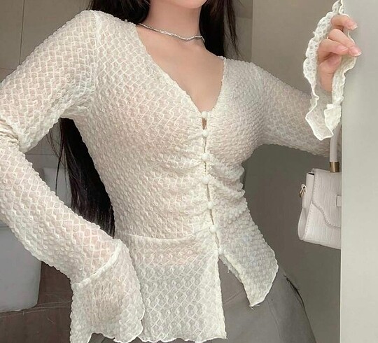 Düğme Detaylı Uzun Kollu Üst
