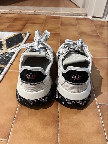 39 Beden Orijinal Adidas ayakkabı