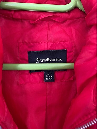 Stradivarius Şişme Mont