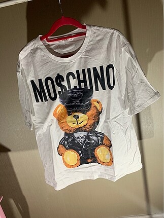 Moschino tshirt