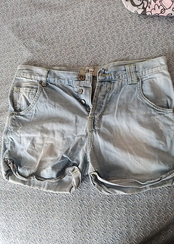 Gri Kadın Mini Denim Şort Bol Kesim