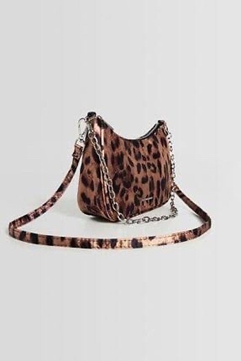 BERSHKA LEOPAR DESENLİ ÇANTA