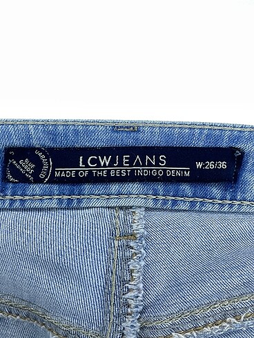 26 Beden mavi Renk LC Waikiki Jean / Kot %70 İndirimli.