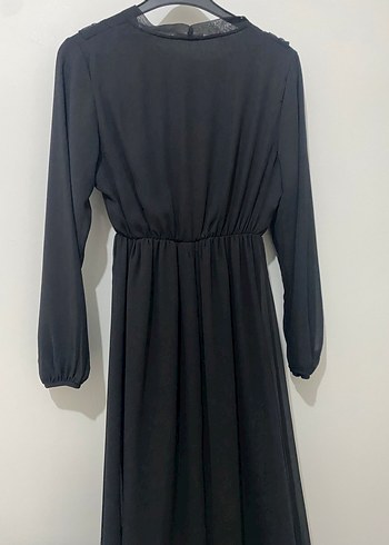 NG Style Uzun Siyah Fırfırlı Tesettür Elbise