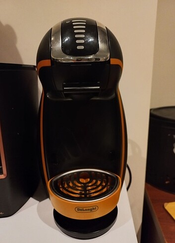 Delonghi dolce gusto mini kahve makinasi 