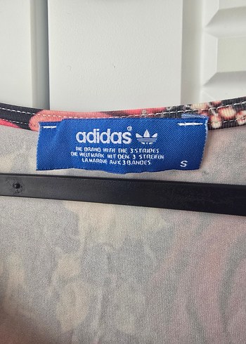 Çiçek Desenli Kısa Kollu Mini Elbise - Görsel 3