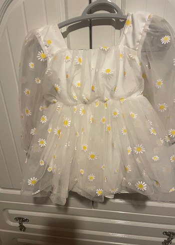 Beyaz Çiçekli Uzun Kollu Kız Elbisesi - Görsel 2