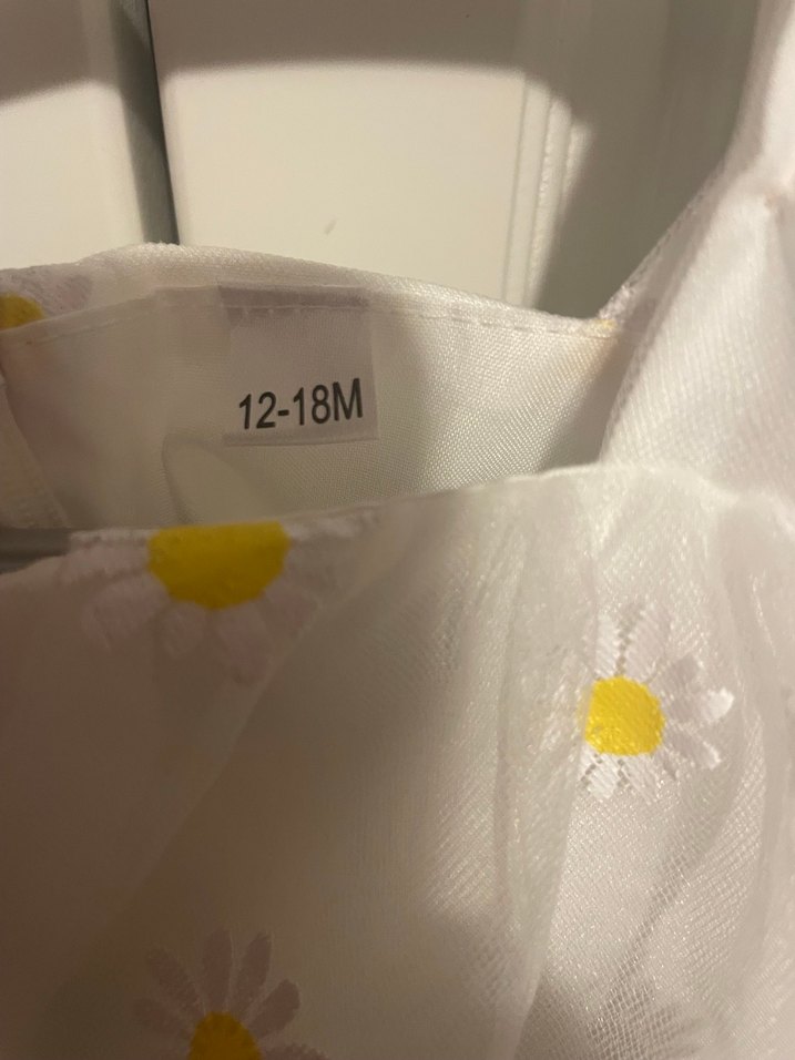 Beyaz Çiçekli Uzun Kollu Kız Elbisesi - Görsel 4