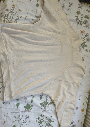 universal Beden Birfil markasına ait Bej Kadın Oversize Pamuklu Sweatshirt