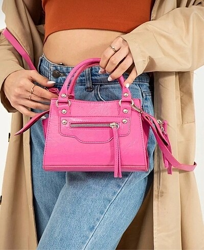 Pembe Çanta