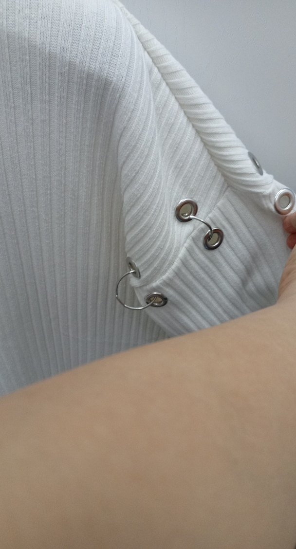 Düğmeli Beyaz Kadın Triko Kazak - Görsel 3