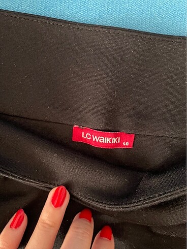 LC Waikiki Siyah Etek - Görsel 2