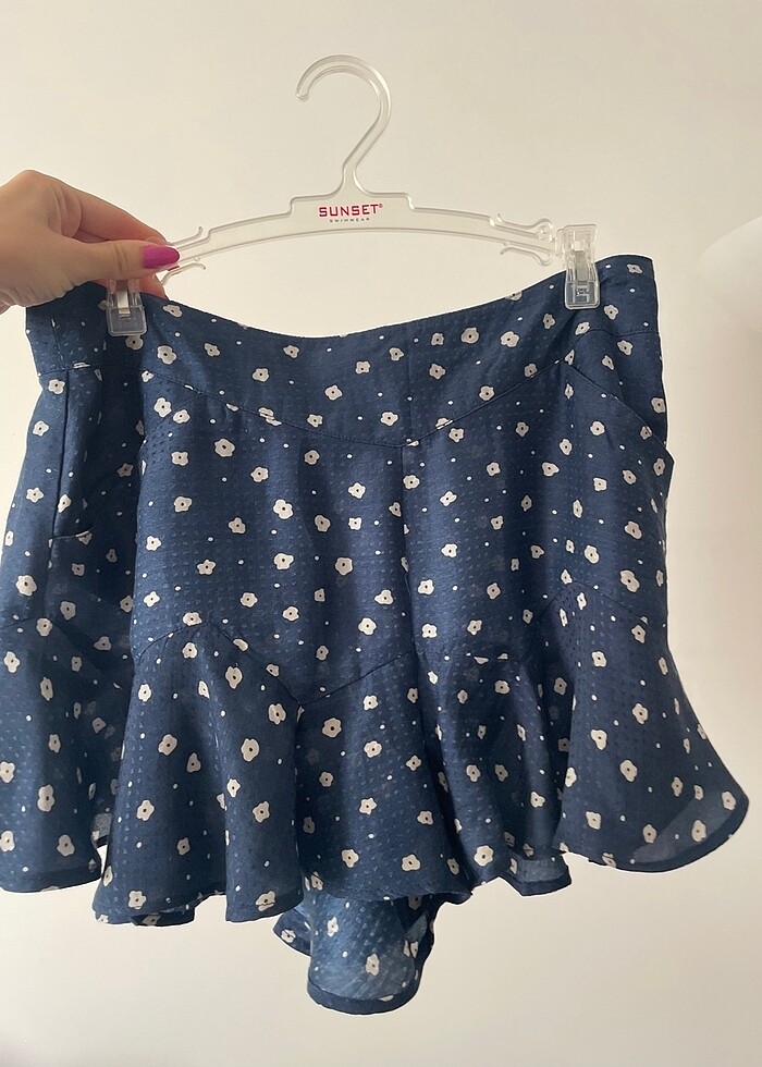 Mango Fırfırlı Şort Etek İpek kumaş orijinal - Görsel 2