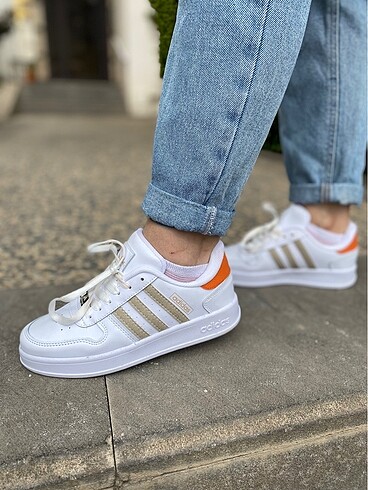 Adidas Kadın spor ayakkabı