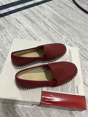 Bordo spor ayakkabı - Görsel 2