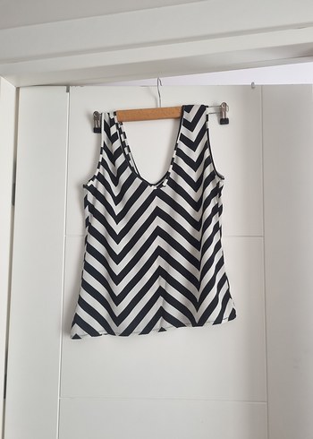 m Beden beyaz Renk V Yaka Zebra Desenli ,Kadın Atlet