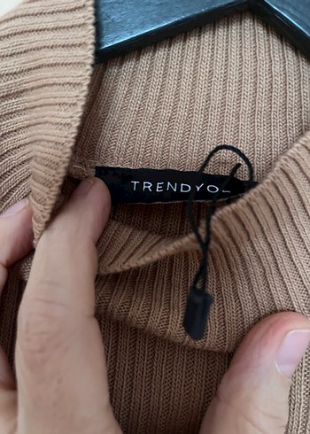 Bej Kadın Boğazlı Triko Kazak - Görsel 3