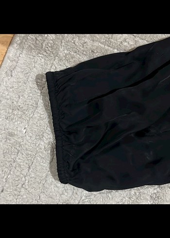 Siyah Drapeli V Yaka Mini Bluz - Görsel 3