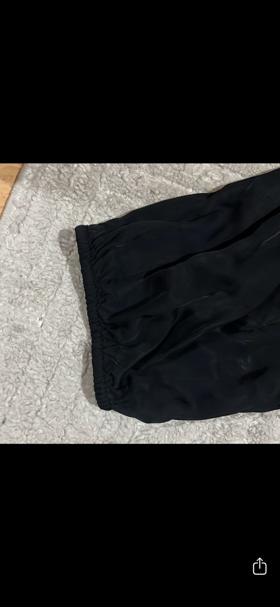 Siyah Drapeli V Yaka Mini Bluz - Görsel 3