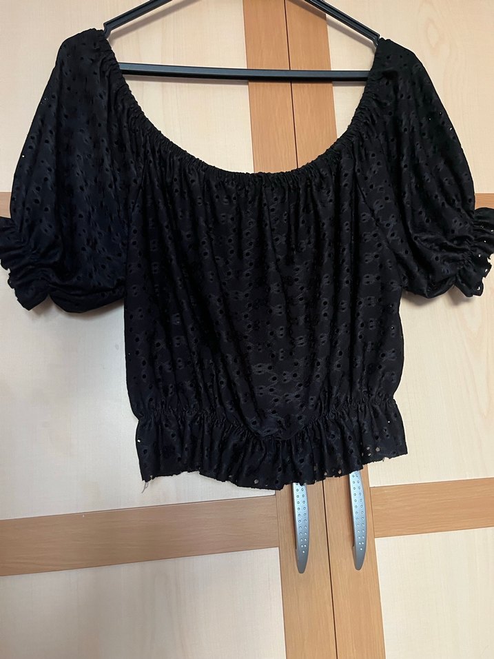 Siyah Nakışlı Robalı Kısa Bluz - Görsel 5