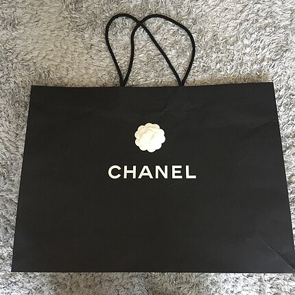 Chanel Karton Çanta - poşet (kamelyalı)
