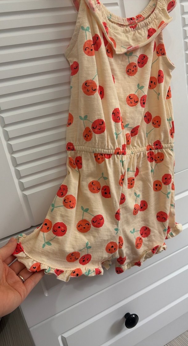 Kız Çocuk Kiraz Baskılı Kolsuz Tulum - Görsel 3