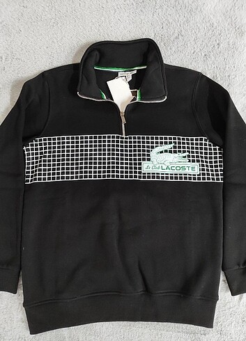 Lacoste Sweatshirt