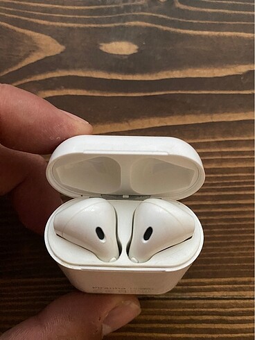 AirPods kulaklık