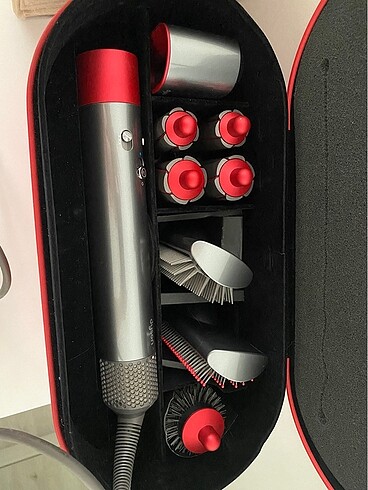 Dyson sac sekillendirici