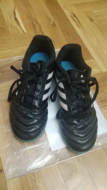 Adidas futbol spor ayakkabı 
