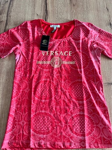 Versace ihraç fazlası