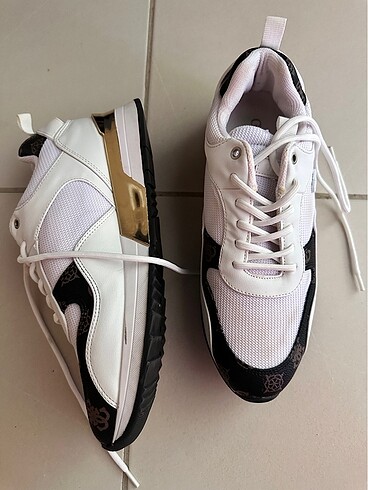 Guess spor ayakkabı