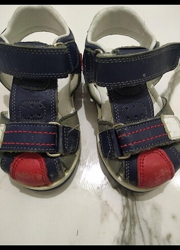 Flo Ayakkabı 21 ve 23numara sandalet