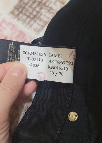 29 Beden Erkek Siyah Kemerli Regular Fit Pantolon
