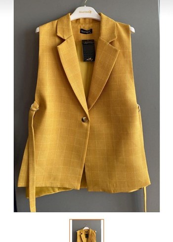 Sarı Kısa Kesim Düğmeli Kolsuz Blazer yelek