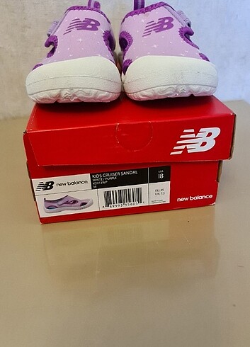 New Balance Kız Çocuk Sandalet