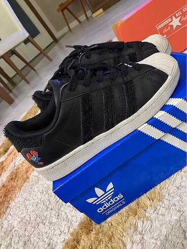 Adidas superstar