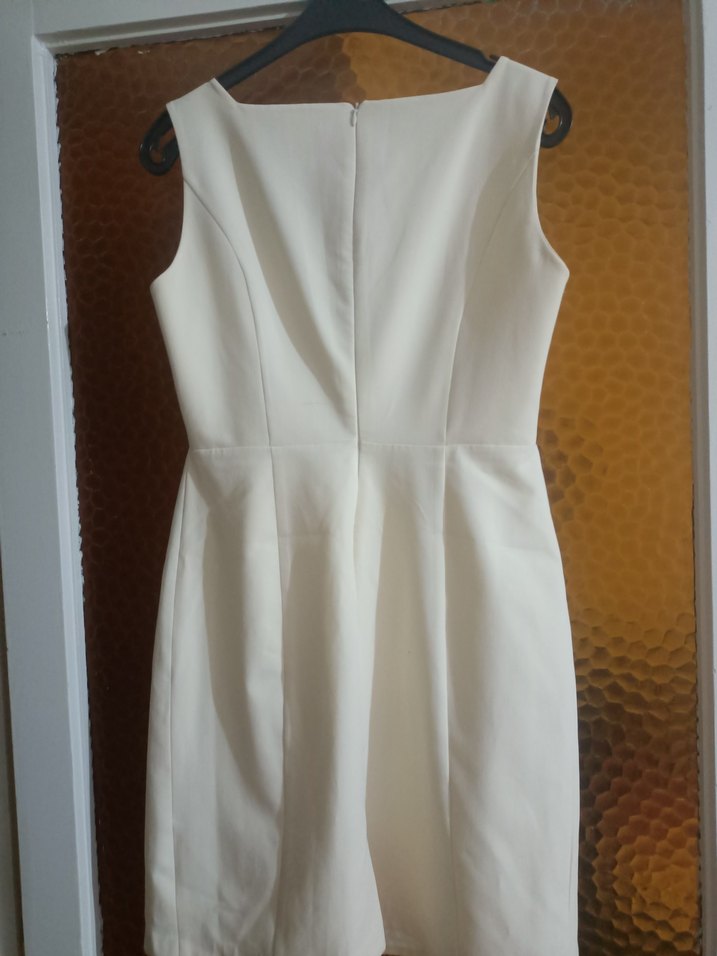 Beyaz Pilili Midi Kolsuz Kadın Elbise - Görsel 3