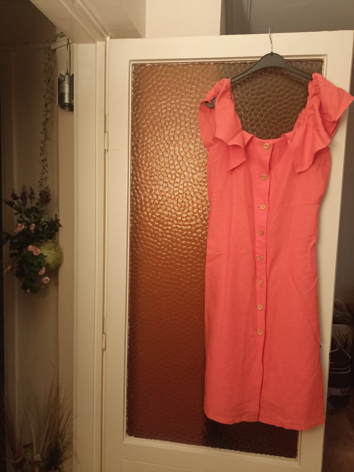 Pembe Volanlı Uzun Askısız Bohem Elbise - Görsel 4