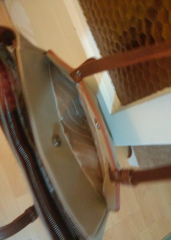 Bej Deri Fermuarlı Kadın Çanta - Görsel 3