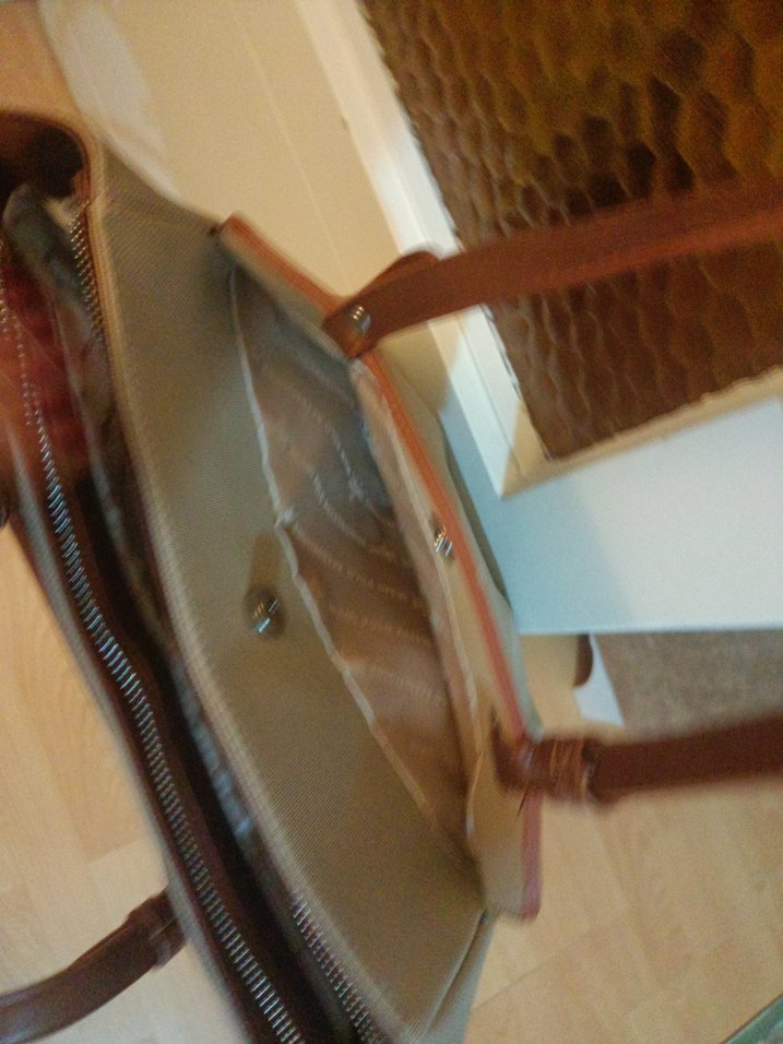 Bej Deri Fermuarlı Kadın Çanta - Görsel 3