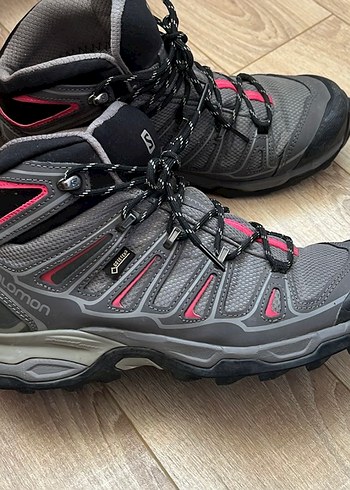 Salomon Gri Pembe Outdoor Ayakkabi