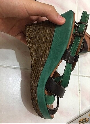 37 Beden yeşil Renk Beta marka kullanılmamış sandalet