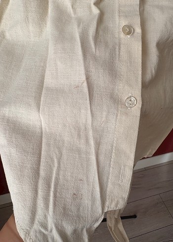Düğmeli Beyaz Kolsuz Keten Gömlek - Görsel 3