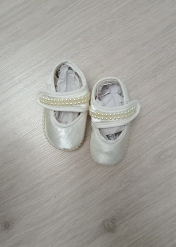 İnci İşlemeli Beyaz Kız Çocuk Özel Ayakkabı - Görsel 2
