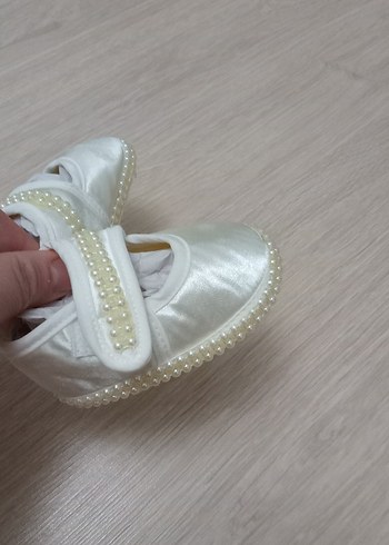 İnci İşlemeli Beyaz Kız Çocuk Özel Ayakkabı - Görsel 3